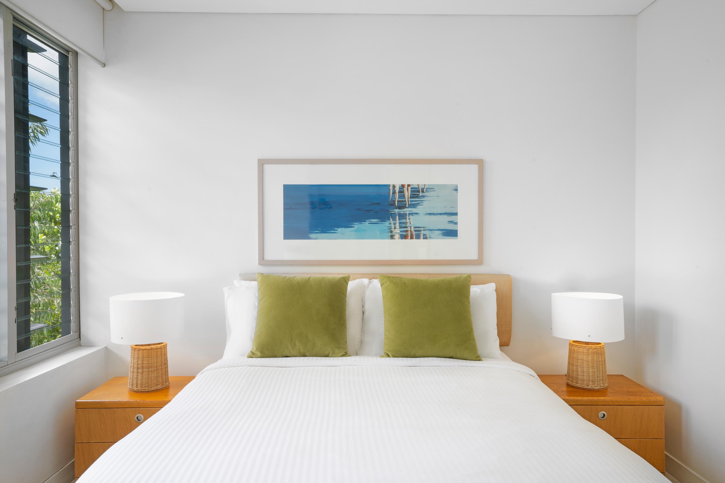 Peppers Blue On Blue Hotel Nelly Bay Exterior foto A bedroom at the hotel